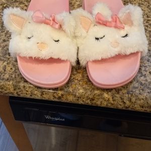Disney Womens The Aristocats Marie Slip On Sandals..Size 7